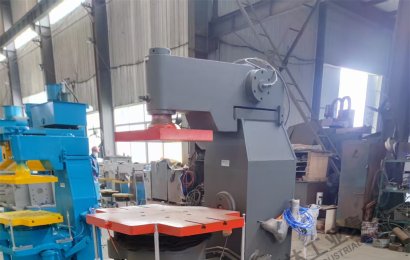 Jolt Squeeze Molding Machine